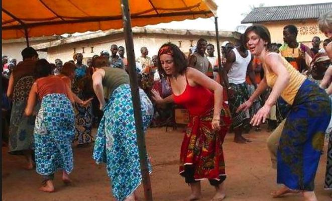 7P White ladies in African clothes