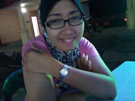 6P Awek Melayu badan berbintik