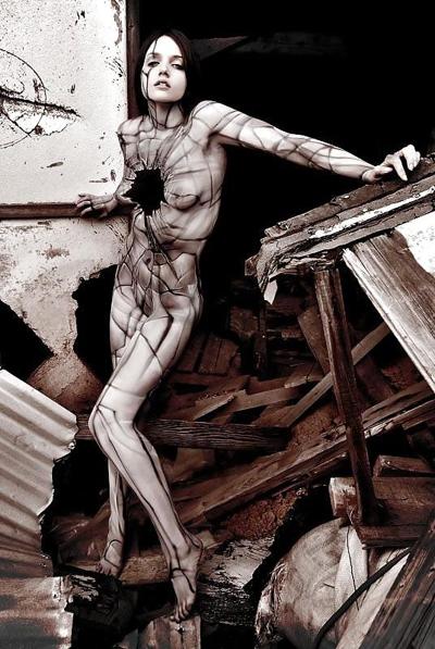 7P Body paint art ....