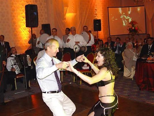 25P Dina danseuse orientale à l'Ambassade de France 2014