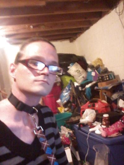 8P Me with collar