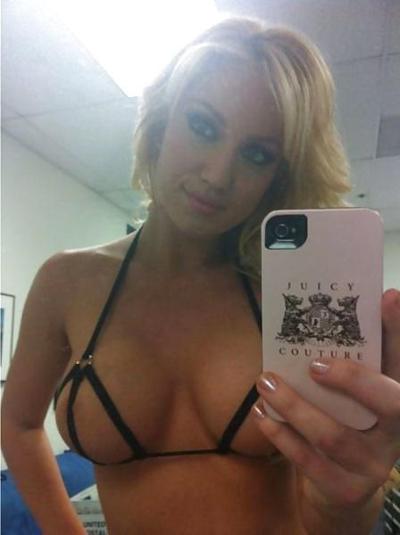 25P Selfie Amateur Babes - vol 36!