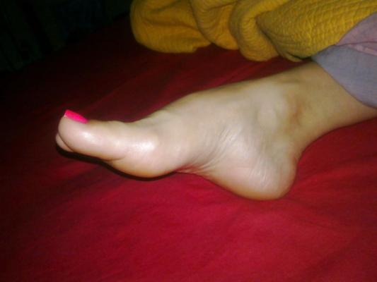 8P Jolis pieds de ma femme