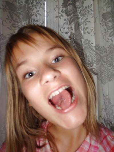 25P Masha Krivoruchka (19 anos, Rússia)