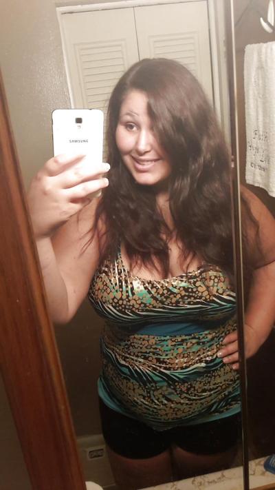 4P Happy chunky babe