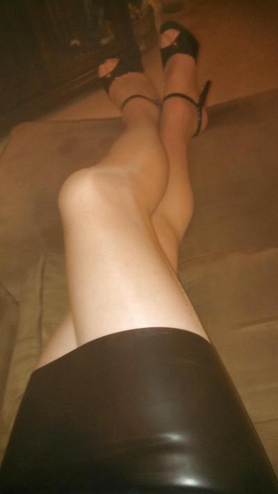 5P Latex Skirt