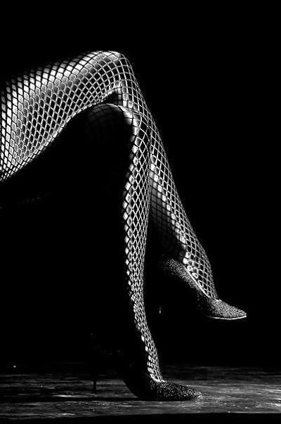 25P Female form and Erotica 