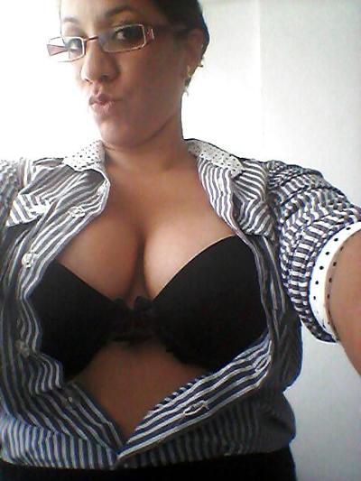 21P Latina: Juanita selfshot