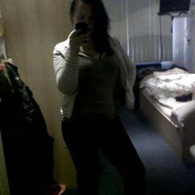 12P Dutch Girl