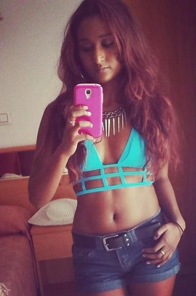 4P Paki Indian Bengali British chav slag loves bbc 