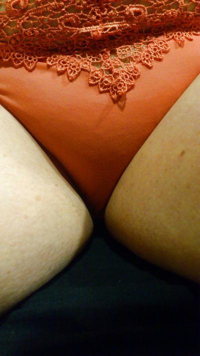 7P Upskirt granny
