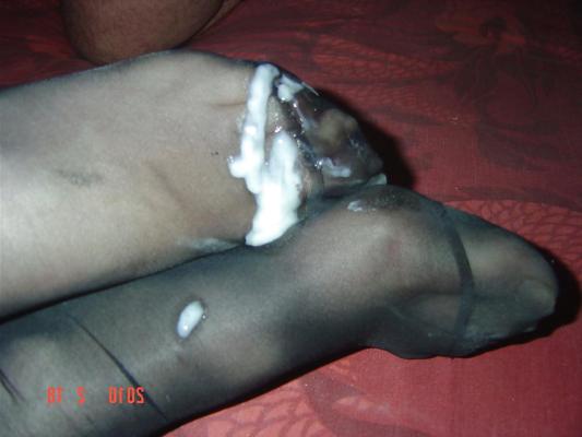 6P Footjob cyr14