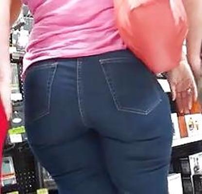 11P Big Ass White Milf 