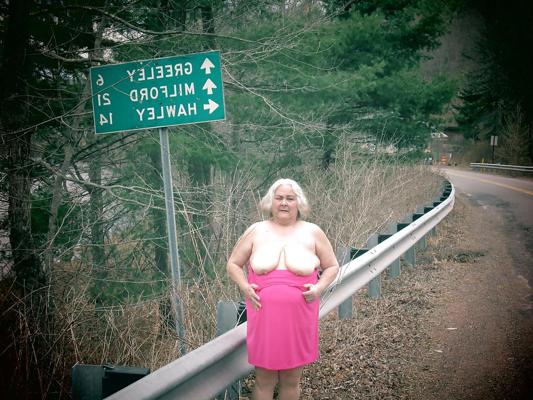 7P Mary in Public.