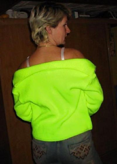 25P Amateur Short - Haired MILF SeT (Simon1988)