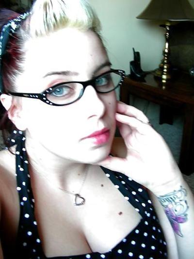 22P Chubby Cutie with Glasses (NN)