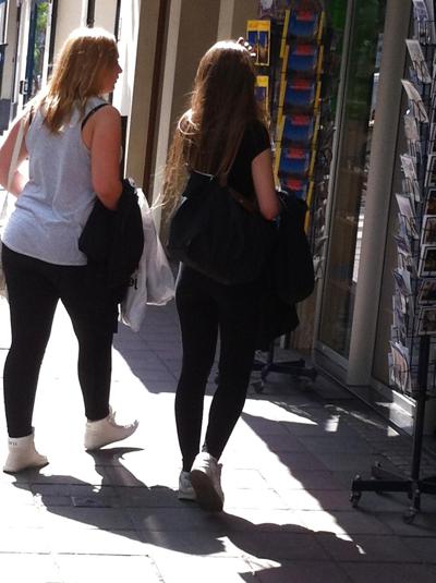 6P Teen sluts walking down the street