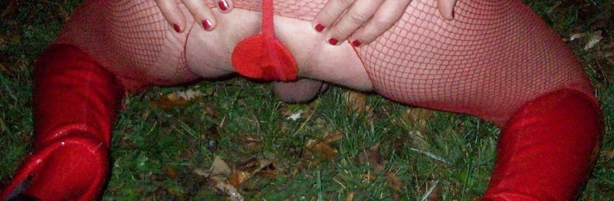 25P Crossdresser outdoor