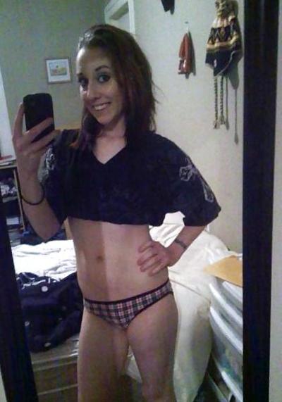 12P Nude mom exposed