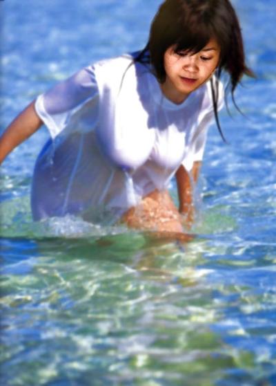 11P シースルー、X線、濡れたシャツ、硬い乳首 アジアの女の子