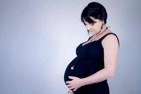 6P Emilie D enceinte - pregnant