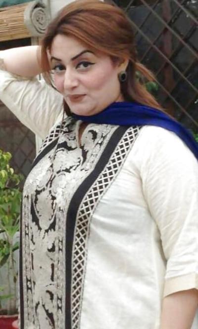 20P Big boobs paki milf