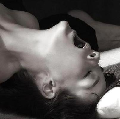 10P Black and White  Erotica 