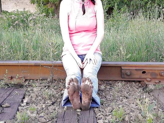 19P Feet: Dirty Soles #8