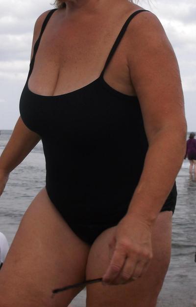 6P Wifes Big Beach Tits