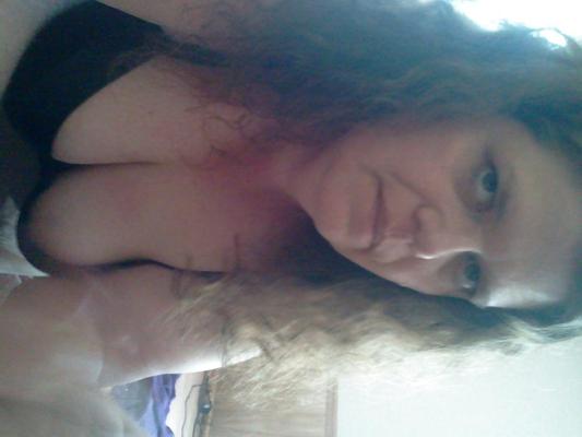 23P Bbw big belly girlfriend sucks cock and spreads