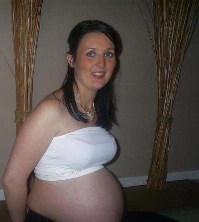 11P Vanessa B Enceinte - Pregnant 3