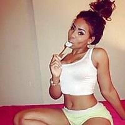 21P Dominican Latina babe very curvy hottie