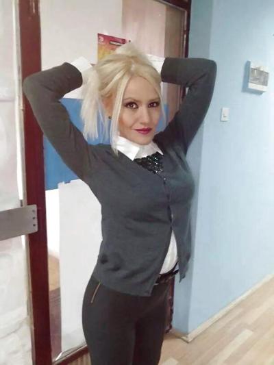25P Hot serbian moms