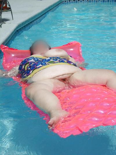13P Wife at the Pool