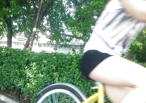 21P Spy bike and rolles old + young romanian