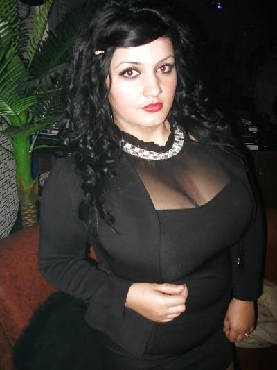 25P Romanian Huge Tits Amateur 14