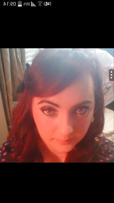 24P Cheating Bournemouth Slut, Lesley Flashing Me On KIK