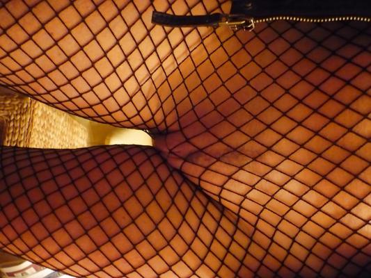 6P Teasing Cuckold Whore