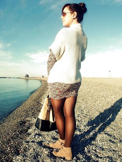 24P Nylon upskirt - STREET VIEW 6