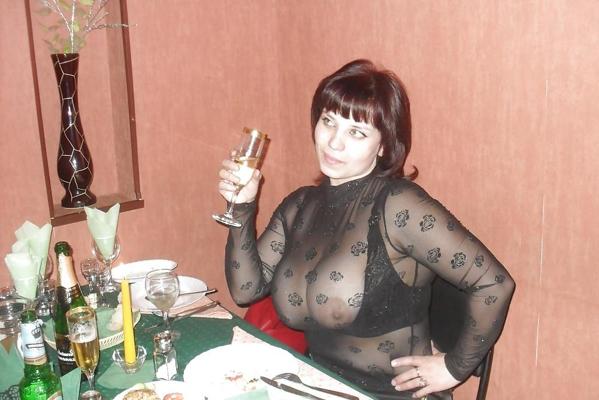 25P WIVES DRESSED FOR HUNTING BBC.