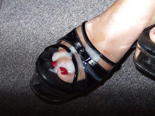 25P Closeup heels n boots 