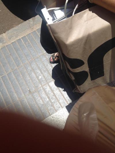 25P Feet & Street