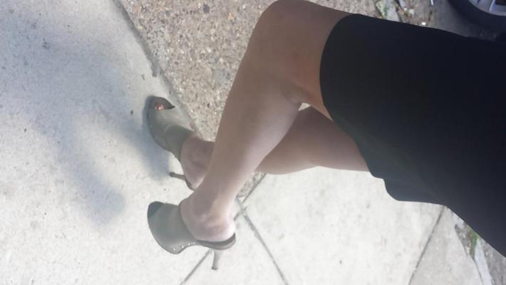 25P More sexy toes
