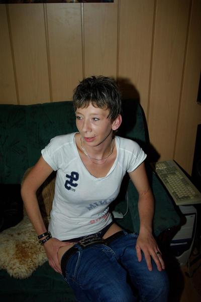 25P German milf get naked