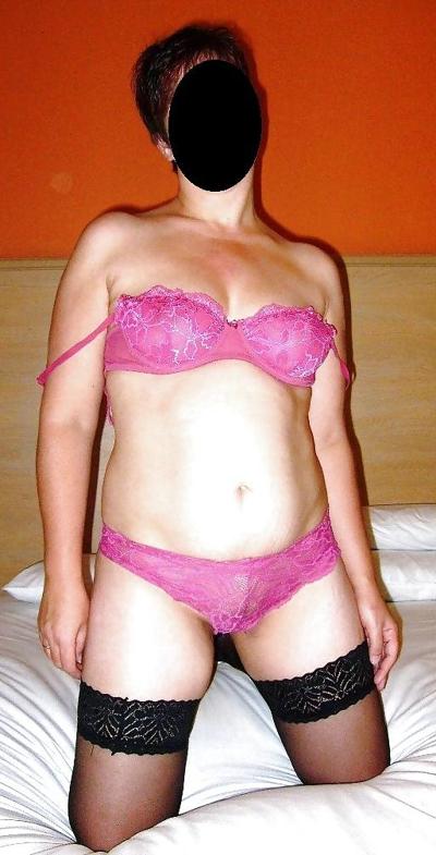 6P Stripping in a hotel!