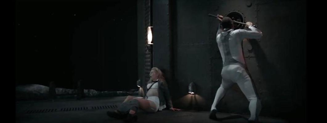 4P Фильмы «Белые трусы» — Джулия Дитце в «Железном небе».
