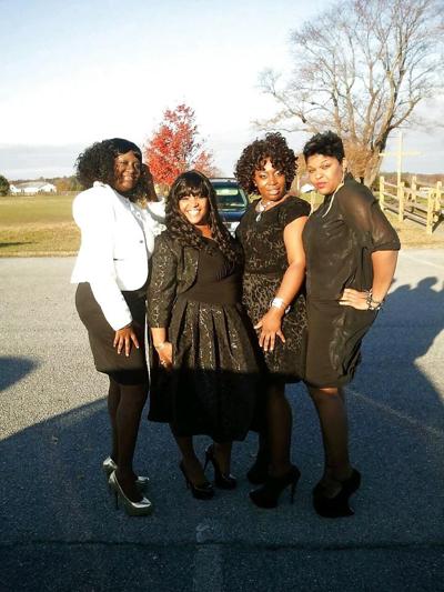25P Ebony Mature & Divas II