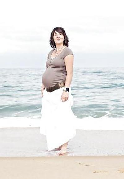 7P Emilie Z enceinte - pregnant