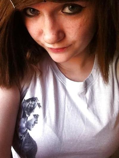 25P Emo outsde in park