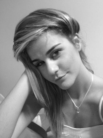 20P Pretty Teen - Show All Sexy Selfie